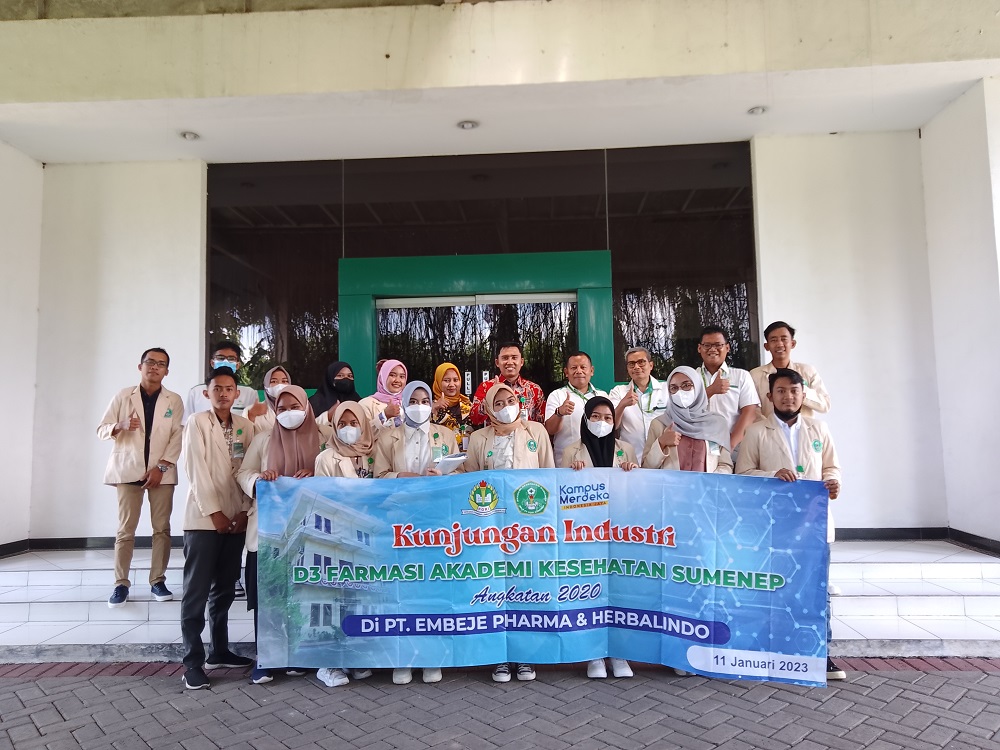 KUNJUNGAN INDUSTRI D3 FARMASI AKADEMI KESEHATAN SUMENEP DI PT EMBEJE PHARMA & HERBALINDO